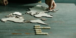 How to Choose the Perfect Jigsaw Puzzle Table