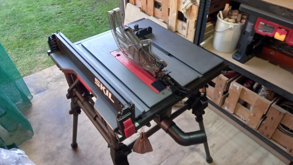 Best Budget Pick: SKIL 15 Amp 10 Inch Portable Jobsite Table Saw TS6307-00