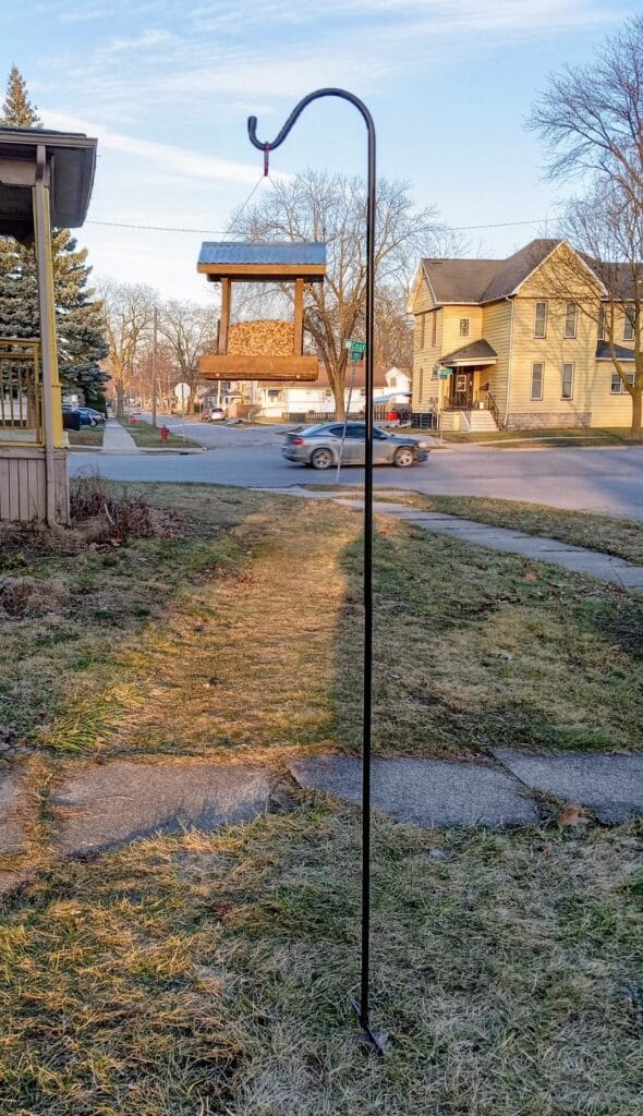 FEED GARDEN 76'' Bird Feeder Pole