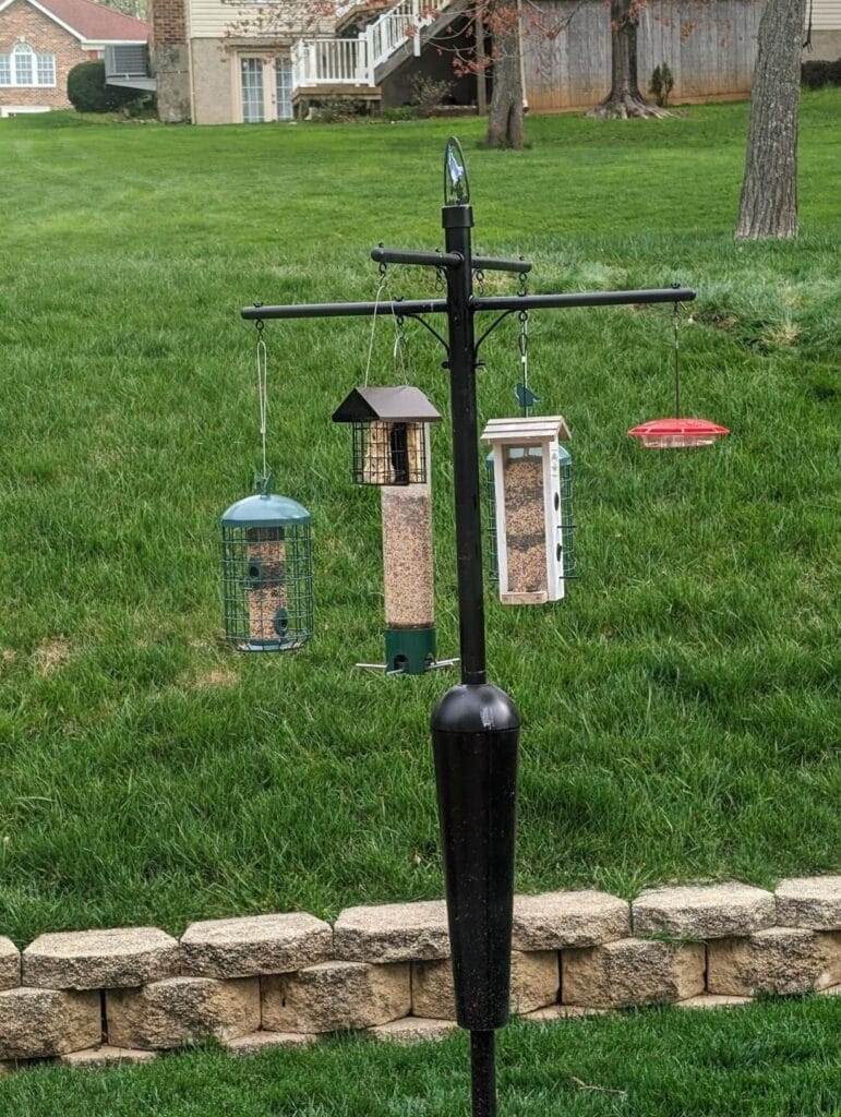 Squirrel Stopper Deluxe Bird Feeder Pole